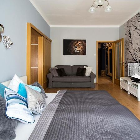 Main Prague Square Apartments Sauna And Fireplace Esterno foto