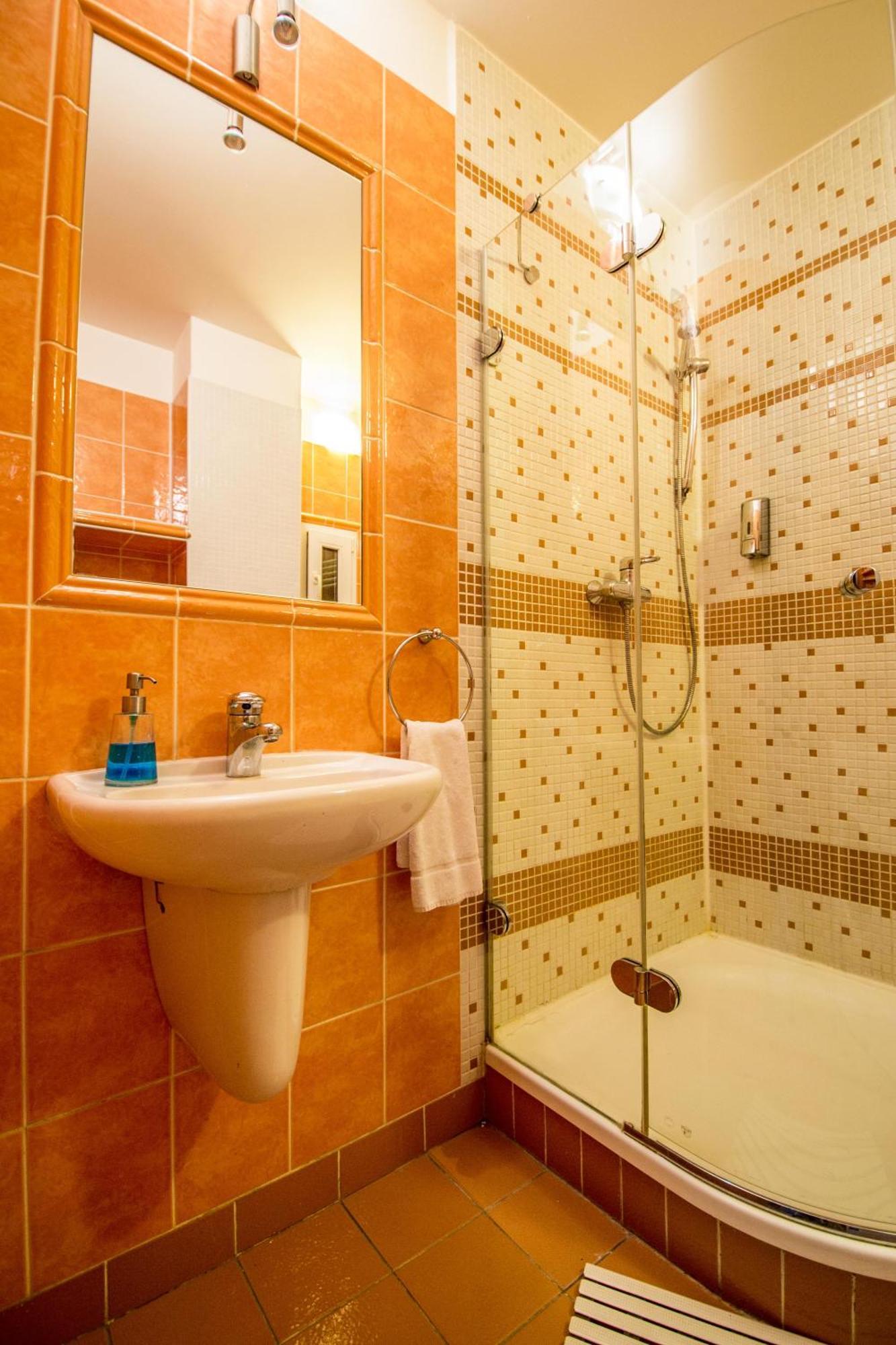 Main Prague Square Apartments Sauna And Fireplace Esterno foto