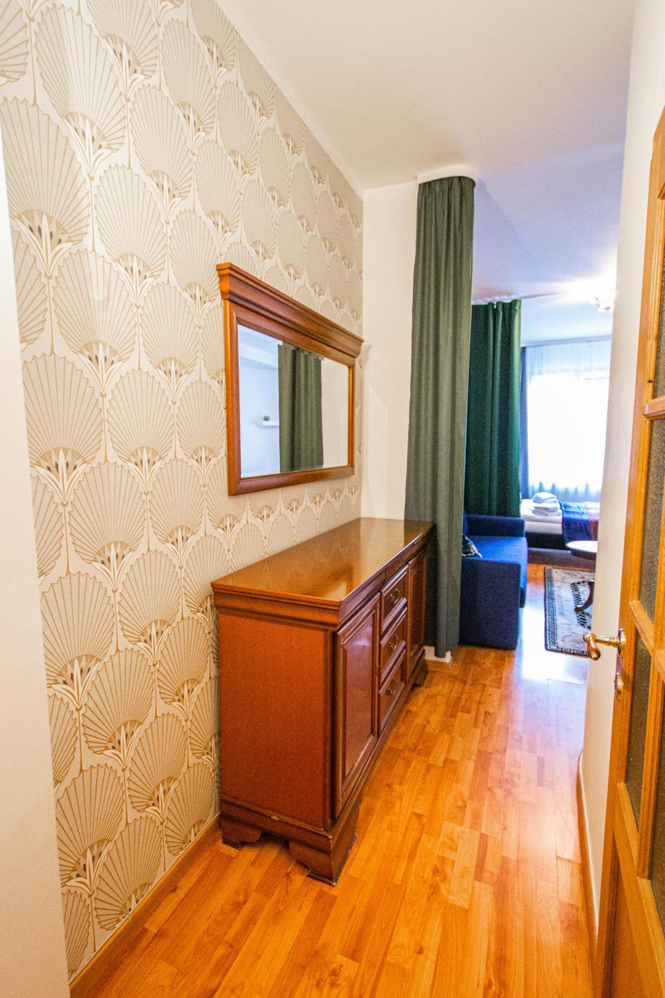 Main Prague Square Apartments Sauna And Fireplace Esterno foto