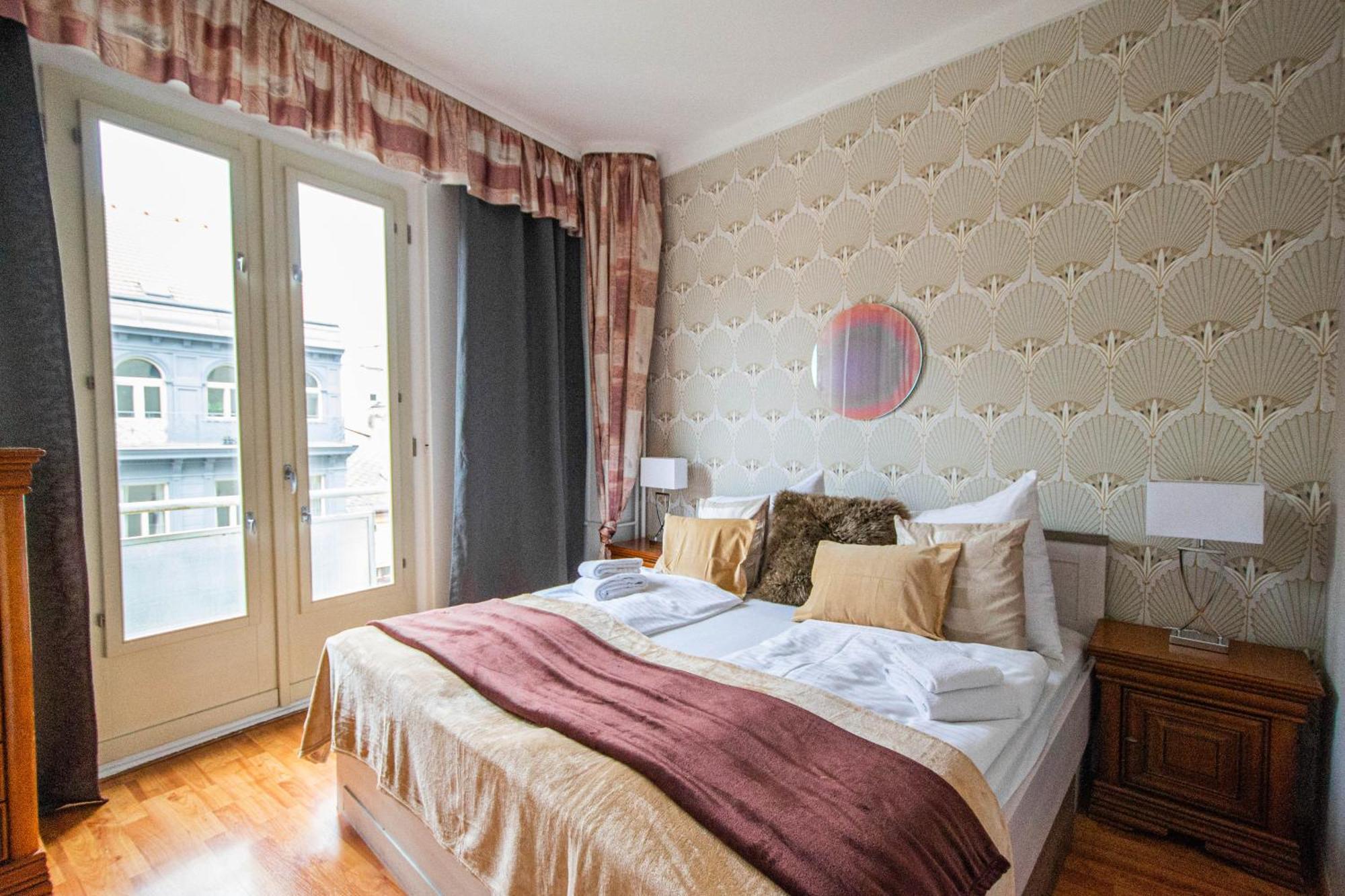 Main Prague Square Apartments Sauna And Fireplace Esterno foto