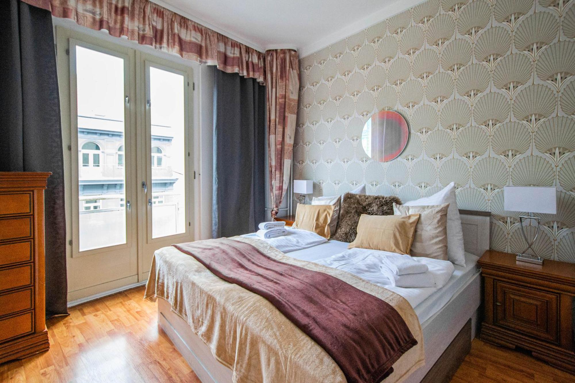 Main Prague Square Apartments Sauna And Fireplace Esterno foto